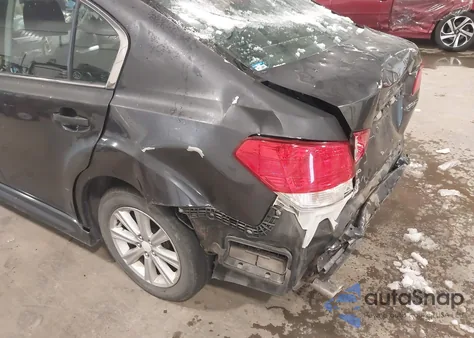 2012 Subaru Legacy 2.5I Premium z USA, uszkodzony, nr VIN 4S3BMAC68C1013273